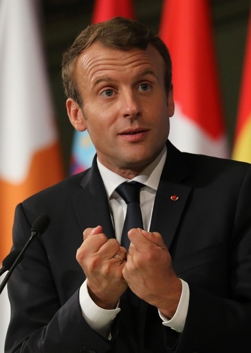 マクロン仏大統領、欧州新時代を訴え 一層のEU統合深化を提案