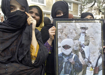 鉱産資源をめぐり抗争の続くクエッタ、軍事作戦への抗議デモ - パキスタン