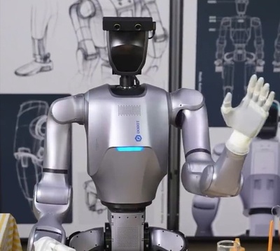 中国企業 器用な動作と膝関節伸展型歩行実現の人型ロボット発表