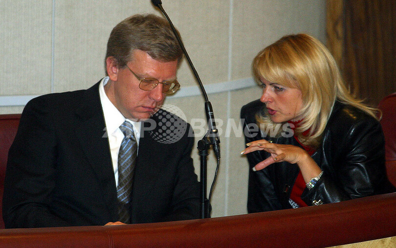 ロシア内閣改造、クドリン財務相が副首相も兼任へ