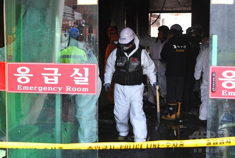 韓国の病院火災、原因は電気配線の欠陥か 市民らが犠牲者追悼