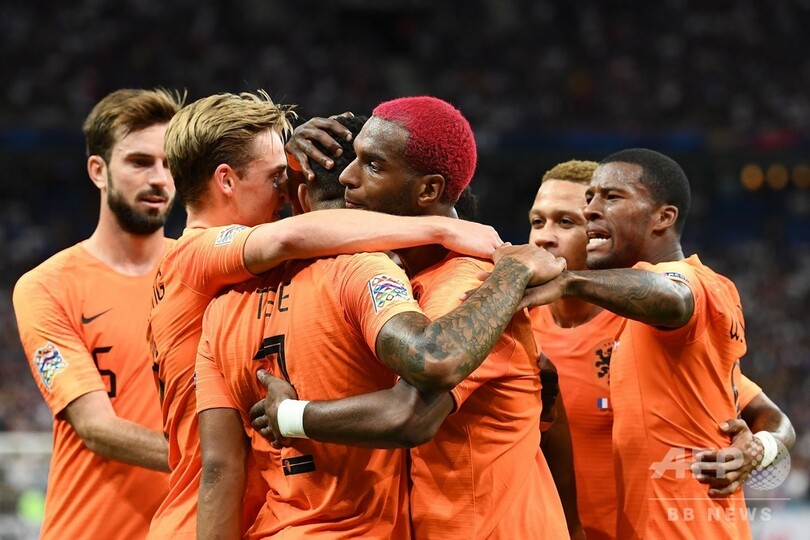 フランスがNL初勝利、試合後にW杯優勝セレモニー