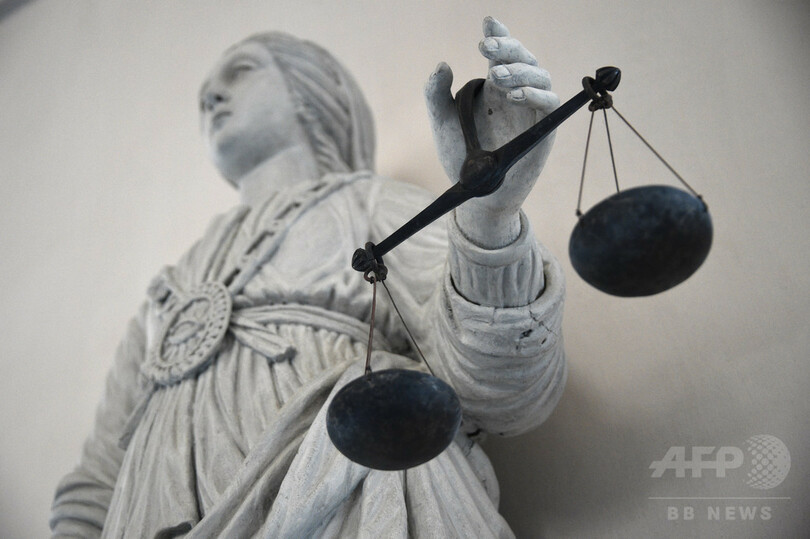 暴力夫を殺害した女性受刑者に恩赦、仏大統領