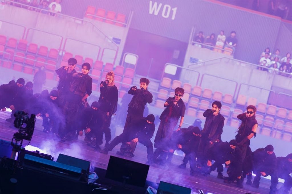 BTS、釜山で11万人とデビュー13周年を祝う 写真枚 国際ニュース：AFPBB