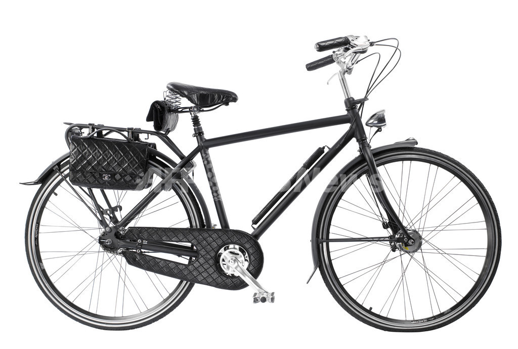 シャネルからモードな「自転車」が登場 シャネルからモードな「自転車」が登場