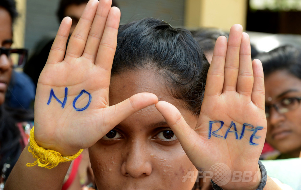 「レイプ被害者」の叫び無視する通行人、インドの実験動画が波紋 「レイプ被害者」の叫び無視する通行人、インドの実験動画が波紋