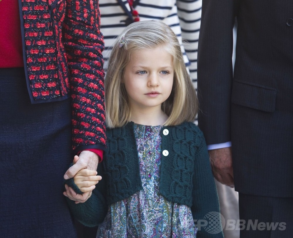 未来の女王 8歳スペイン王女の素顔 写真3枚 国際ニュース Afpbb News