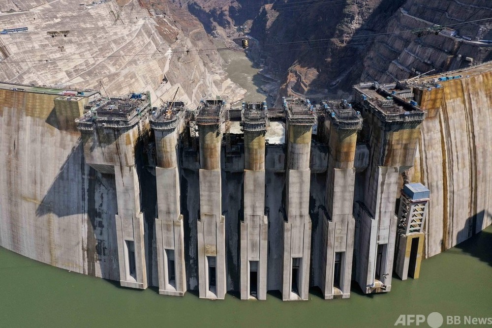 雲南省で建設中、巨大水力発電所 中国 写真5枚 国際ニュース：AFPBB News
