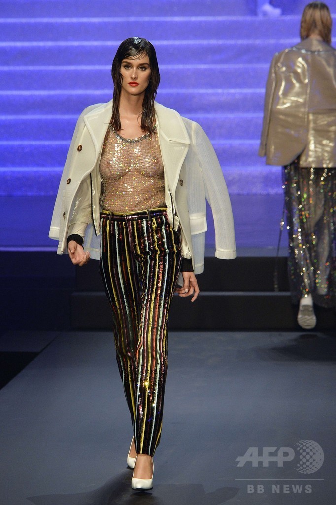 ラストショーはミスコン風の演出、「ジャンポール・ゴルチエ」15年春夏