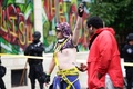 米ワシントン州シアトルで、「キャピトルヒル組織的抗議」からデモ隊が排除された後、路上に立つデモ参加者（2020年7月1日撮影）。(c)Jason Redmond / AFP