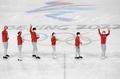 北京冬季五輪、フィギュアスケート団体戦。表彰式に登場した日本の選手（2022年2月7日撮影）。(c)SEBASTIEN BOZON / AFP