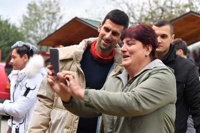 物議醸す「癒やしのピラミッド」 ジョコ訪問で注目  ボスニア