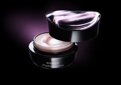 肌の内側から香り立つ、10周年限定商品「クレ・ド・ポー ボーテ」ジェル状パルファム