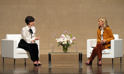 トリー・バーチ、学生に向け講演「ネバーギブアップ！」