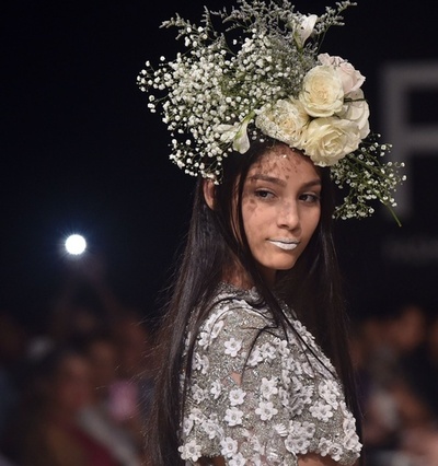 パナマ市内でファッションショー、地元デザイナーら新作