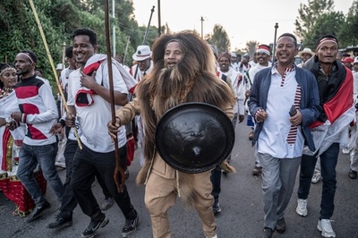 「イレチャ」 かつては禁止のオロモ人の祭り エチオピア
