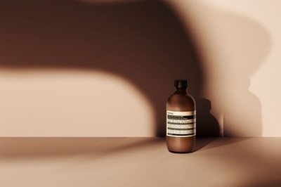 「イソップ」初、クレンジンミルク発売へ