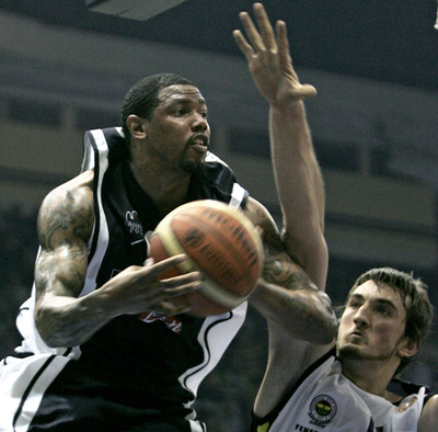 ＜バスケットボール ユーロリーグ＞エルド・ナポリ フェネルバフチェを降し6勝目を挙げる - トルコ