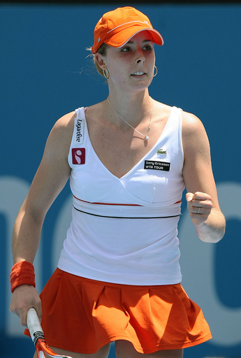 コルネ 初戦でペトロワ破る、メディバンク国際