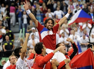 セルビアが初の決勝進出 デビス杯