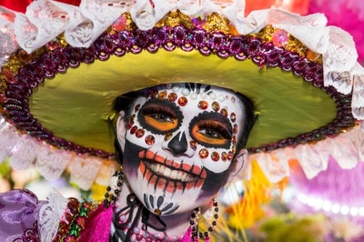 【特集】トマトまみれ、要塞炎上…世界の奇祭・伝統行事