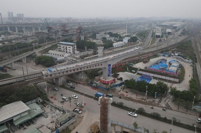 高速鉄道で最小曲線半径の大スパンＴ式橋台の回転が成功 中国・広東省