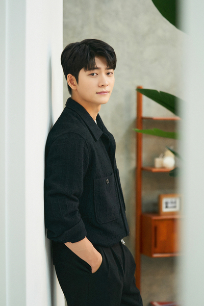 カン・テオ、10年ぶりに脚光…「軍入隊、残念じゃないですかって」 (下) – KOREA WAVE