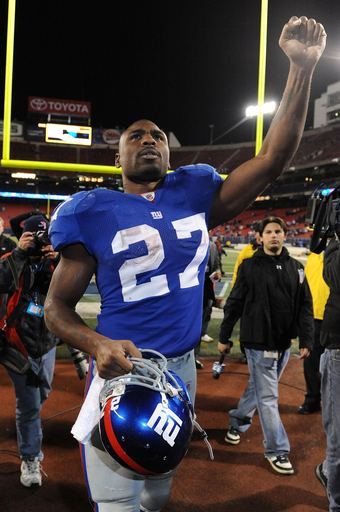 ジャイアンツ カウボーイズに快勝し3連勝