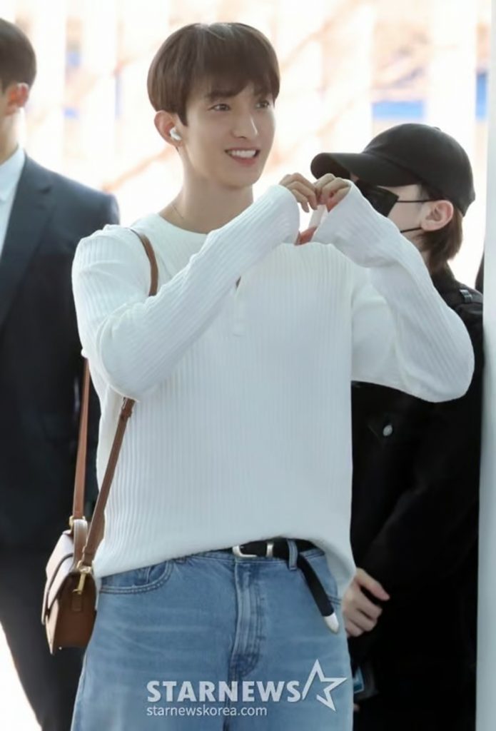 (c)STARNEWS