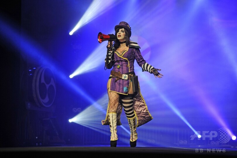 仏パリでジャパンエキスポ開幕、コスプレ好きが大集合