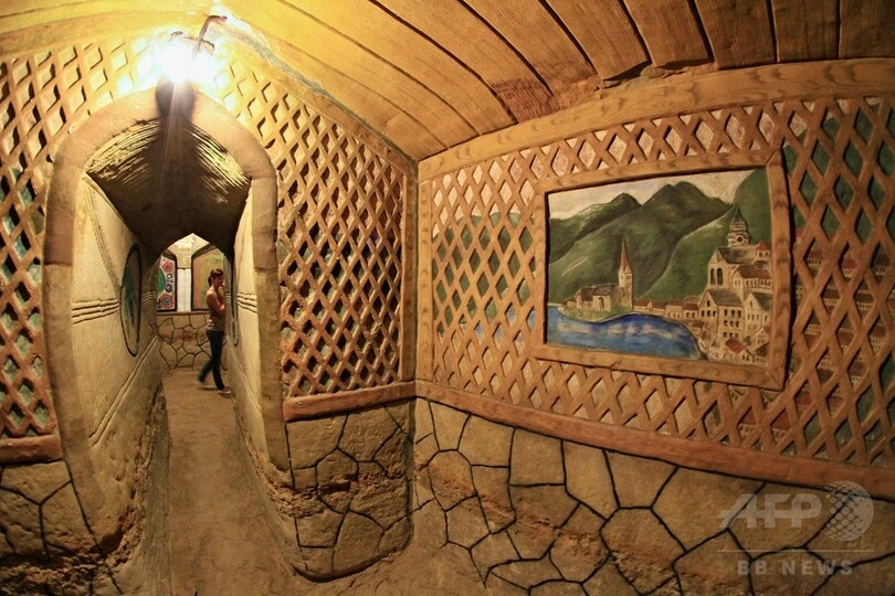 人魚や小人たちがお出迎え、幻想的なワイン貯蔵庫 チェコ