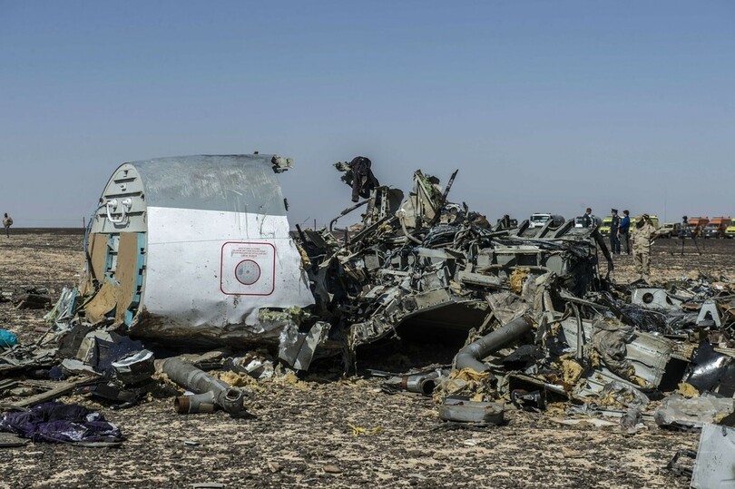 ロシア旅客機は「空中分解」し墜落、調査率いる専門家が見解