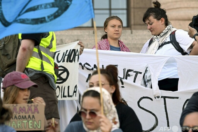 グレタさん、「絶滅への反逆」のデモ参加 フィンランド