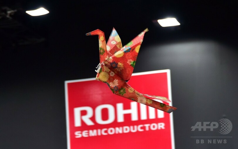 空飛ぶ折り鶴が登場、CEATEC JAPAN 2015開幕