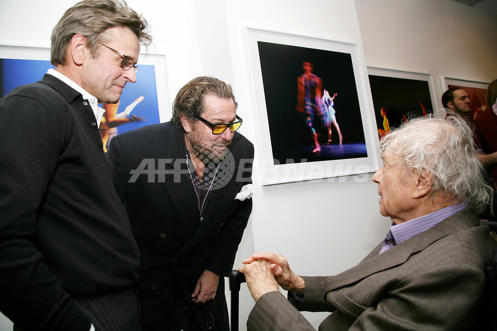 ダンサー、ミハイル・バリシニコフの写真展「Merce My Way」はじまる 写真12枚 国際ニュース:AFPBB News