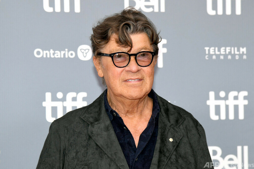 ロビー・ロバートソンさん死去 80歳 「ザ・バンド」ギタリスト 写真1枚 国際ニュース：AFPBB News