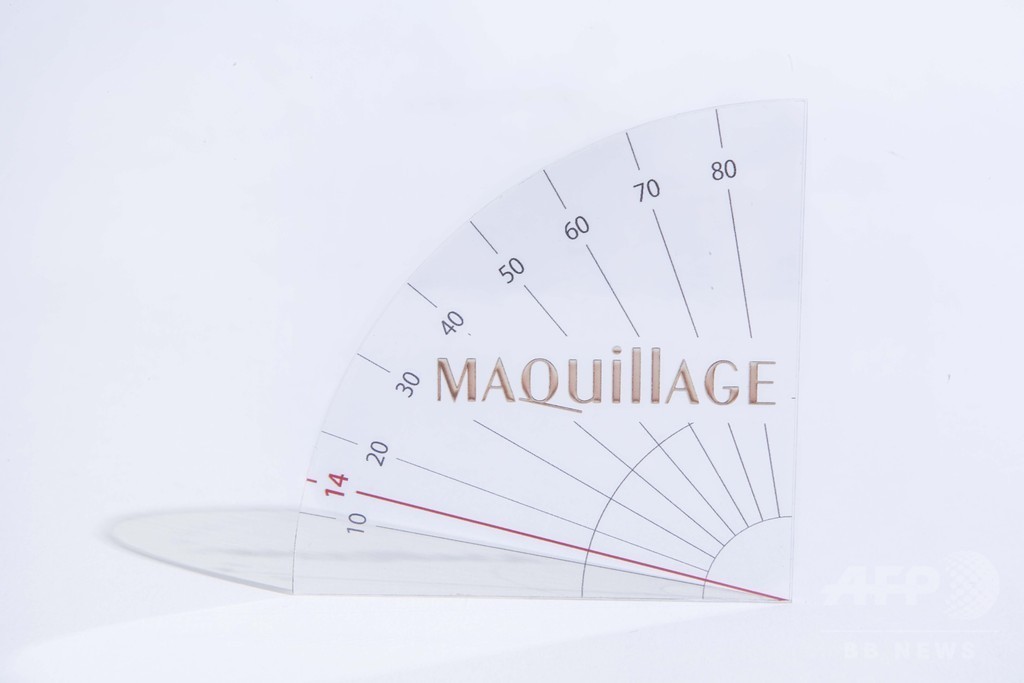 誰でも簡単に“最強アイライン”をつくれる資生堂の新サービス