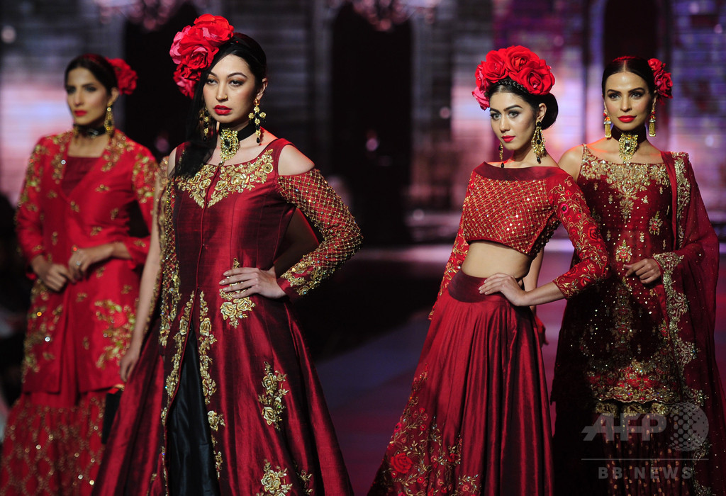 カラチでブライダル・クチュール・ファッションウィーク2016開催