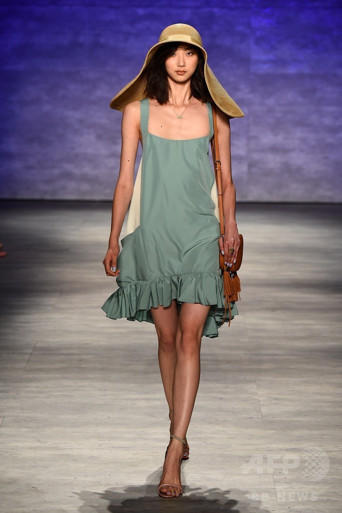 3Dメガネで見るコレクション！？「レベッカ・ミンコフ」15年春夏