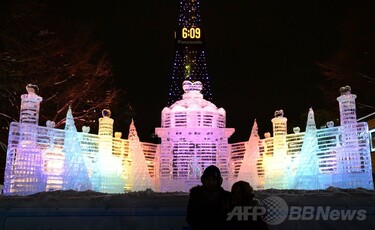 ライトアップ華やか、「さっぽろ雪まつり」開幕 写真21枚 国際ニュース