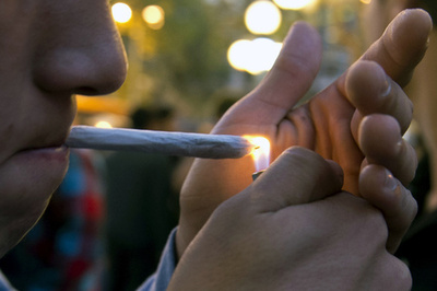 ウルグアイ、来年のマリフアナ合法化めざす 法案が下院通過