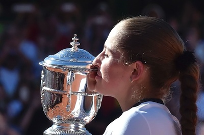 新全仏女王オスタペンコ、「芝生はサッカー用」と信じて疑わなかった