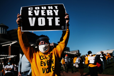 「全投票を数えよ」 開票めぐり各地でデモ 米大統領選
