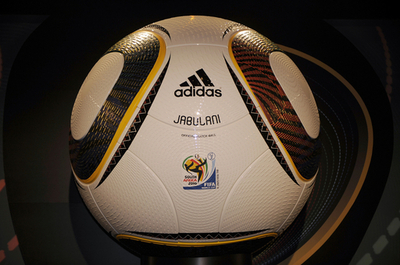 W杯南アフリカ大会公式球「ジャブラニ」発表