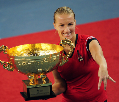 クズネツォワ ラドワンスカを破り優勝、中国オープン