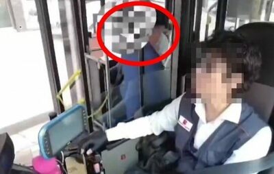 韓国「通話しながらバス乗車」で無賃乗車試みた男性…運転手の注意に逆ギレ