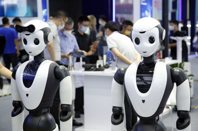 ChatGPT概念株が大ヒット、生成AI製品がどの分野の熟練工を代替できるか