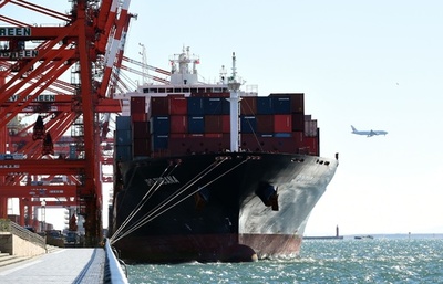 日本の14年貿易赤字、12兆7813億円で過去最大を更新