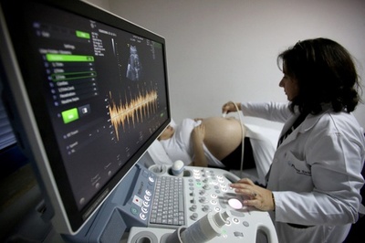 「大黒柱」の男の子を…深刻化する女児の中絶 アルバニア