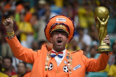 【写真特集】負けられない戦いに声援を送ったサポーター